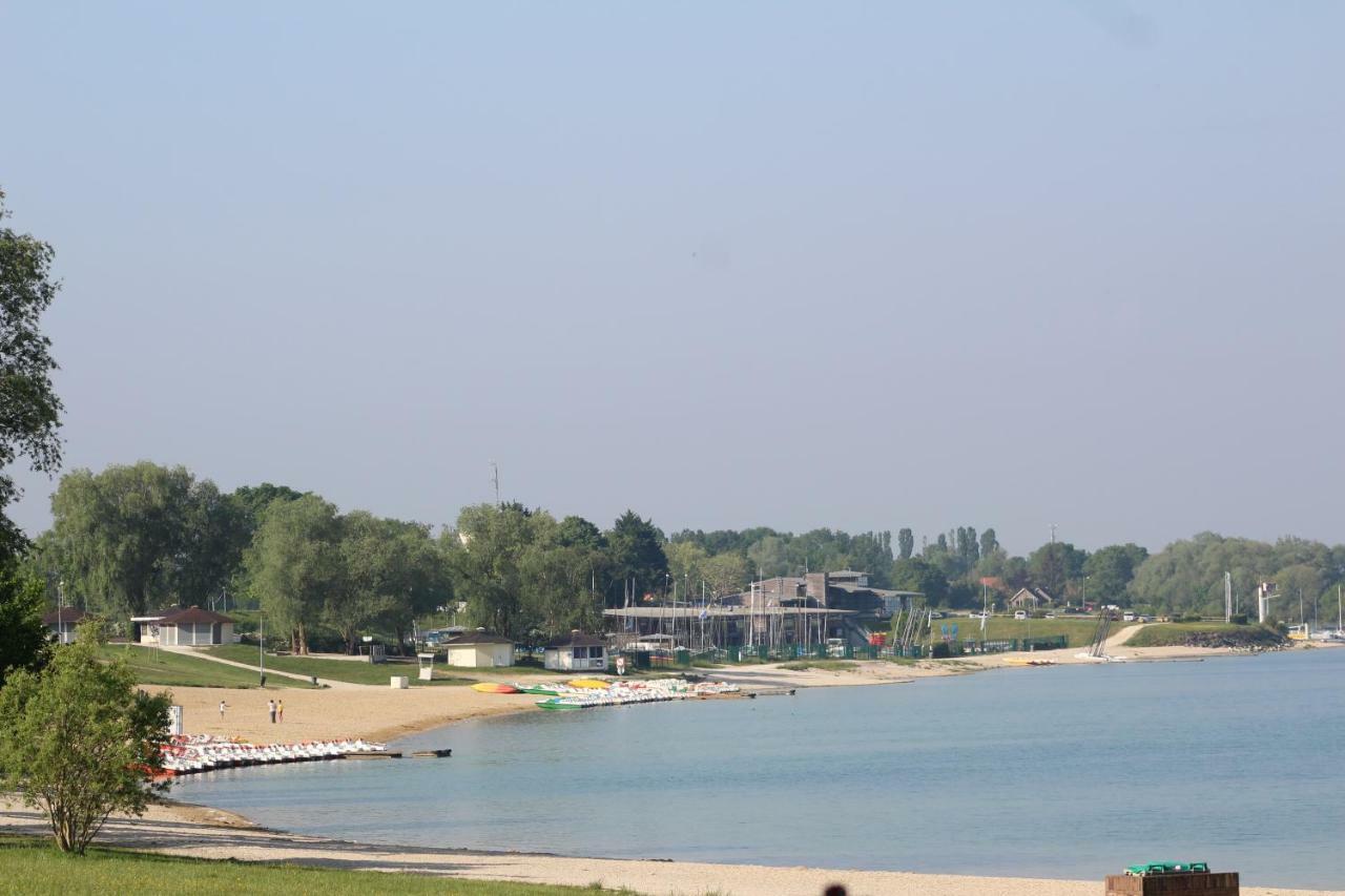 Le Port Mesnil Villa Exterior foto